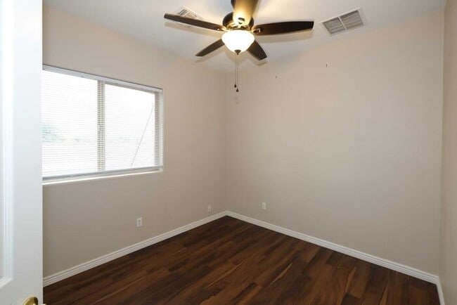 Building Photo - Move-In Ready Home in Highly Desirable Lagos Vistoso. Self-Showing Available, Click DETAILS BELOW.