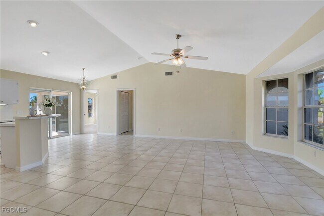 Building Photo - 2126 SW 48th Terrace