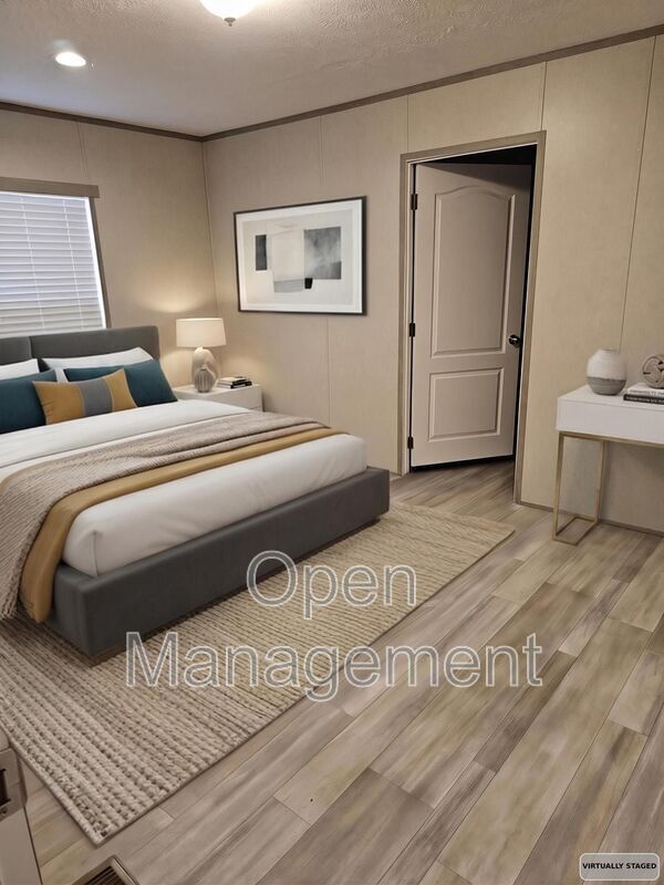 Building Photo - 16 English Village Park