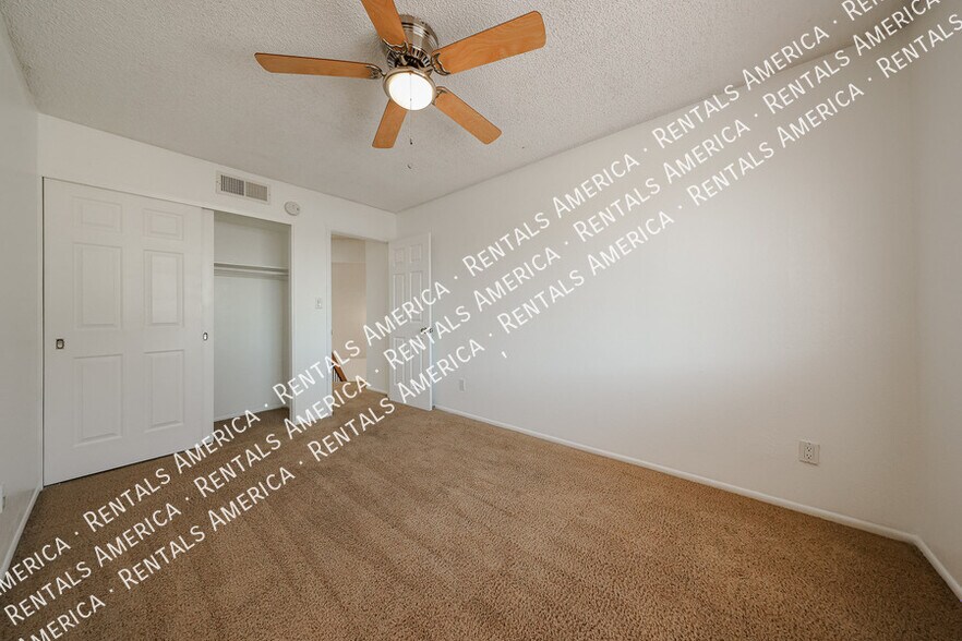 Building Photo - 4120 W Calavar Rd