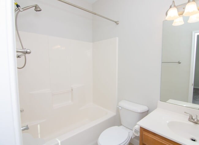 Building Photo - 209 Newport Cove Ct