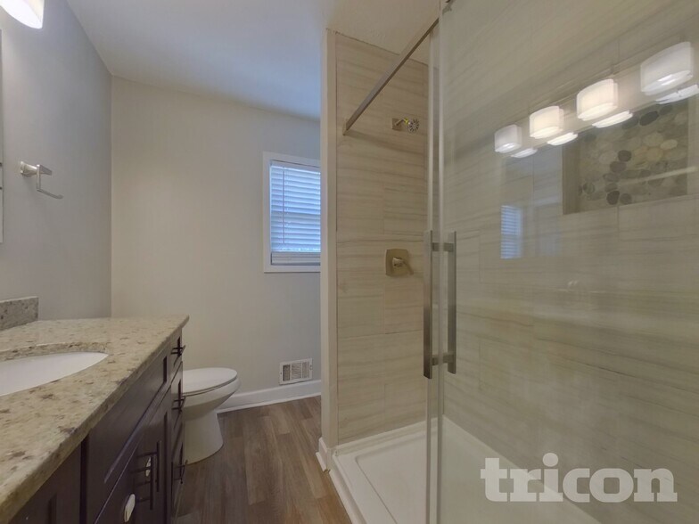 Building Photo - 485 Valley Creek Rd SW