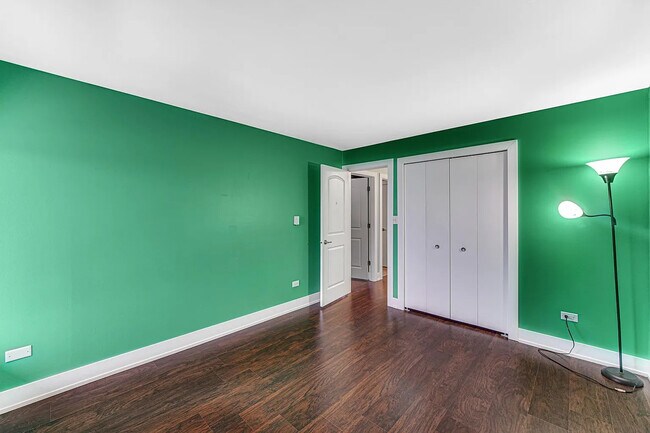Building Photo - 15830 Terrace Dr