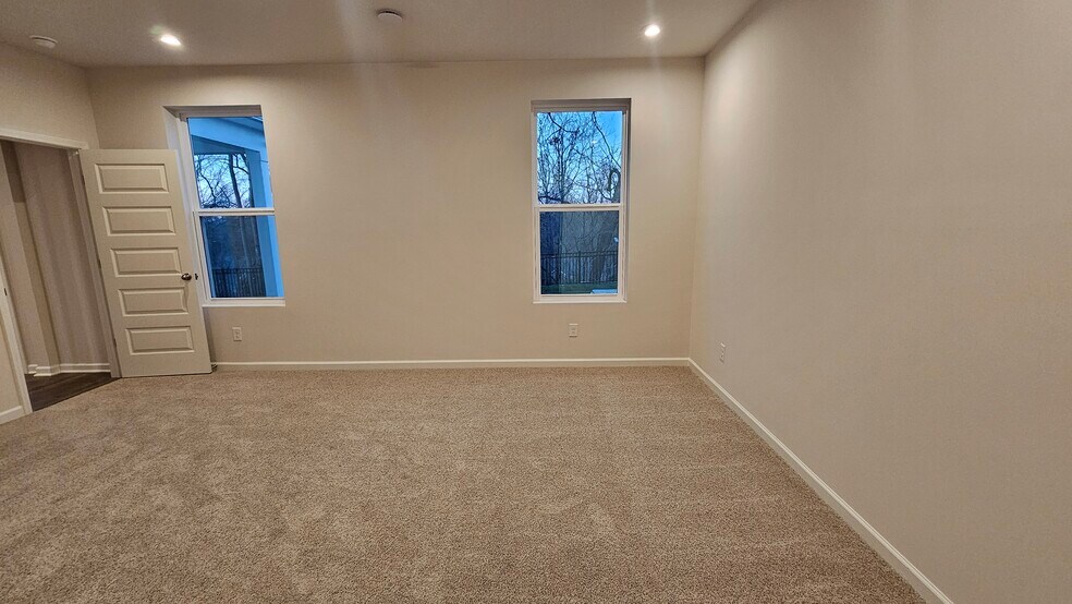 Master Bedroom - 5374 Bellflower Hls