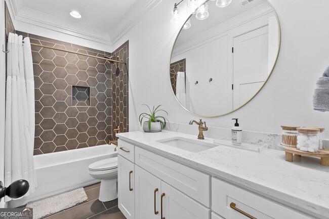 Building Photo - 202 Regester Wy