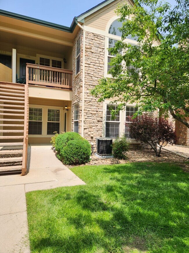 Building Photo - 4005 S Dillon Way