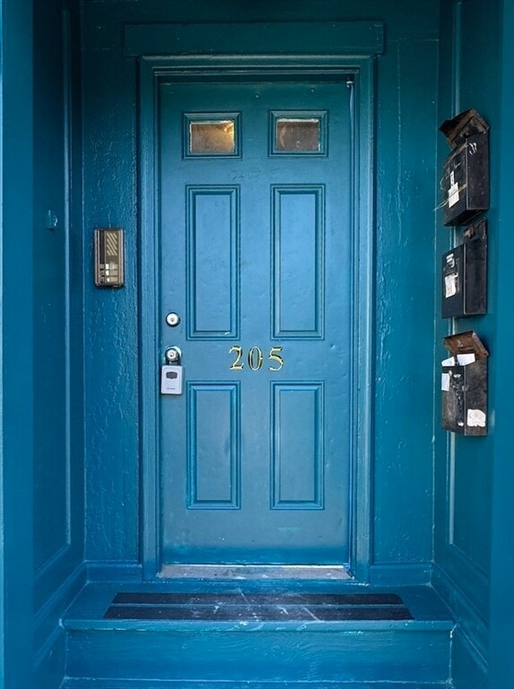 Primary Photo - 205 D St