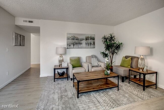 Building Photo - 14510 124th Ave NE