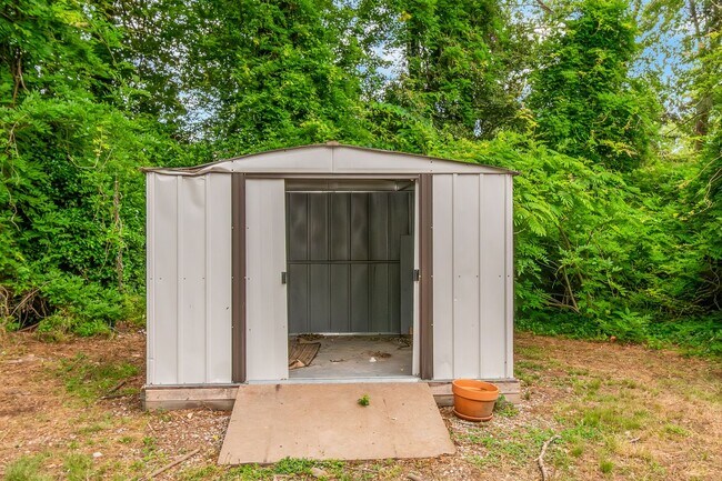 Building Photo - A peaceful retreat, take a look inside your new home