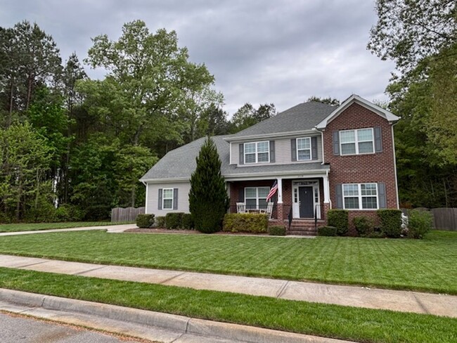 Building Photo - GRASSFIELD - Lauren's Cove