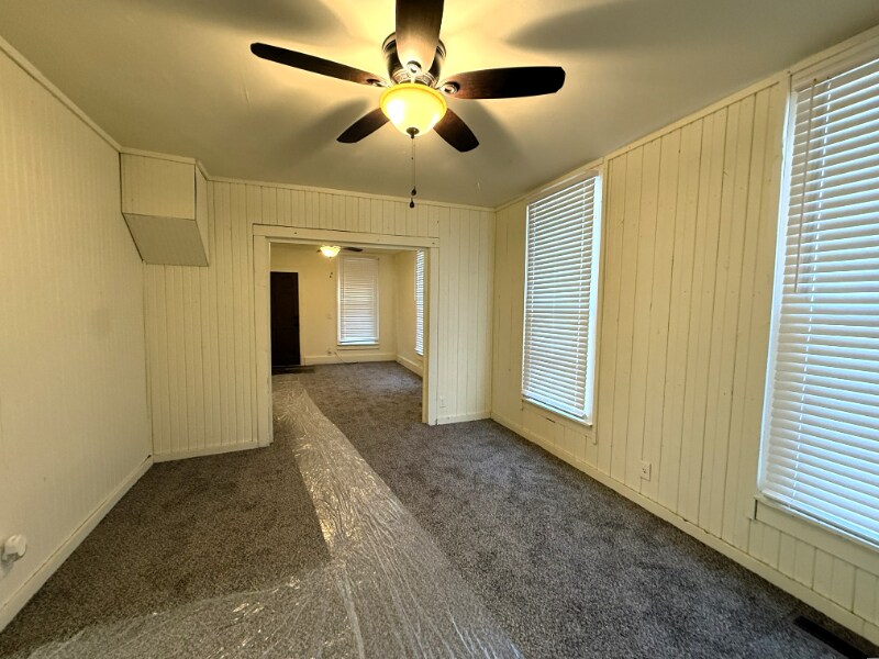 Building Photo - 1250 N Jefferson Ave