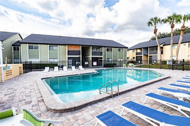 Building Photo - 920 N Lake Destiny Rd