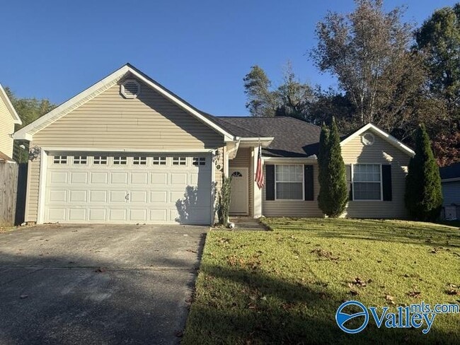 Primary Photo - 104 Cypress Creek Dr