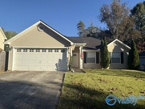 Building Photo - 104 Cypress Creek Dr