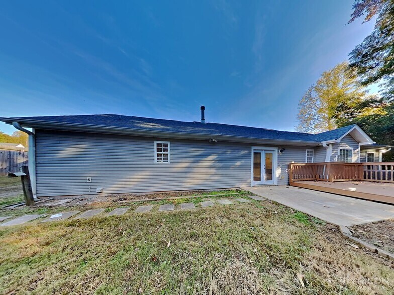 Building Photo - 374 Chesapeake Way