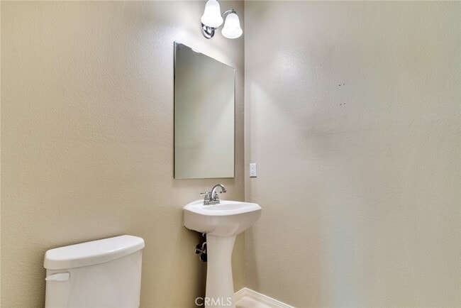Building Photo - 4959 Camarillo Ln