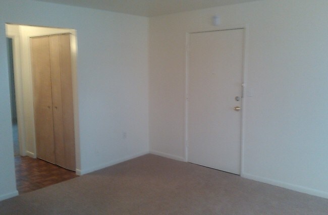 Interior Photo - Gerogetown Pl Apartments