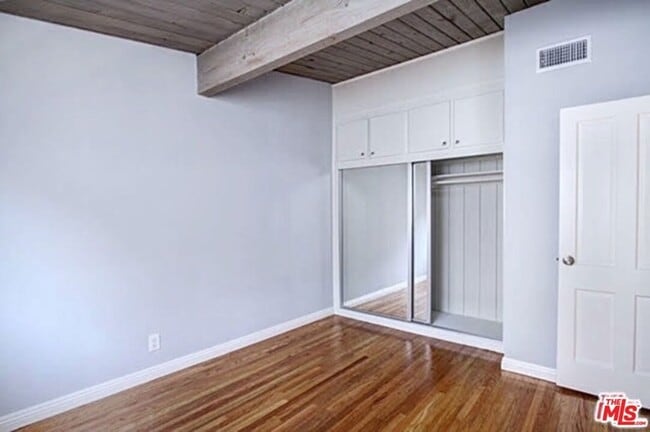 Building Photo - 321 Cameron Pl