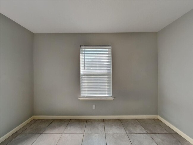 Building Photo - 3 BR/2BA | Renovated Single Family Home |  | 2-Car Covered Parking | Gated backyard!