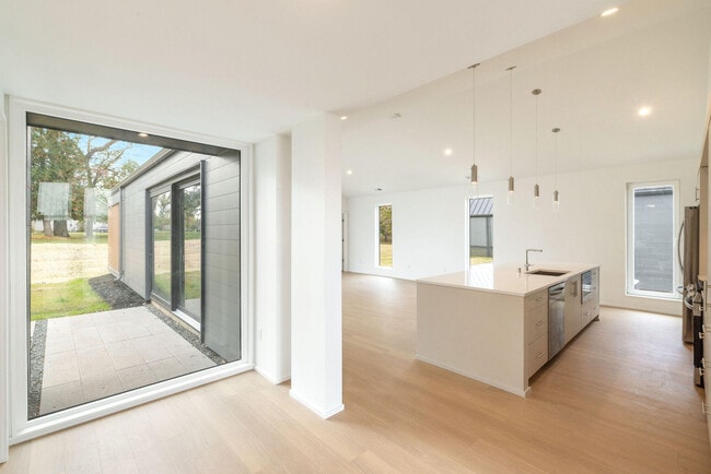 Building Photo - 1189 Harmony Ln