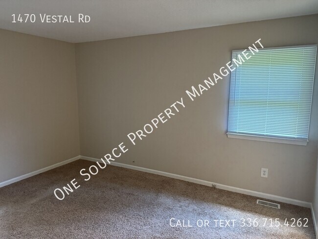 Building Photo - 1470 Vestal Rd