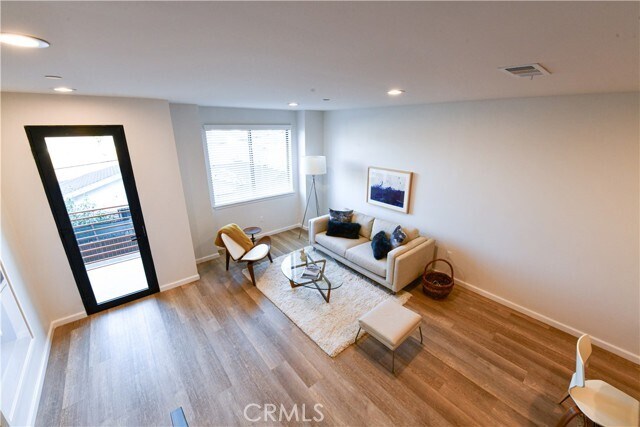 Building Photo - 15810 Villas Ln