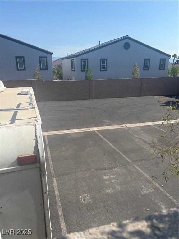 Building Photo - 8004 Celestial Ave