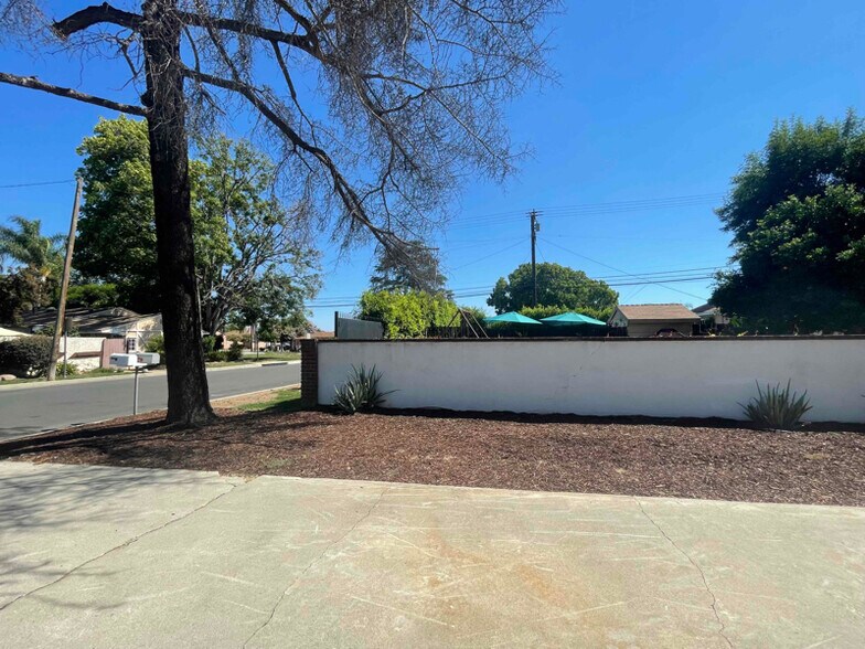 Building Photo - 12080 Silicon Ave