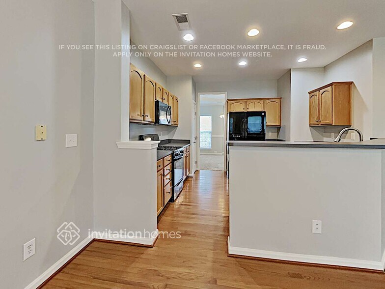 Building Photo - 1225 Periwinkle Dr