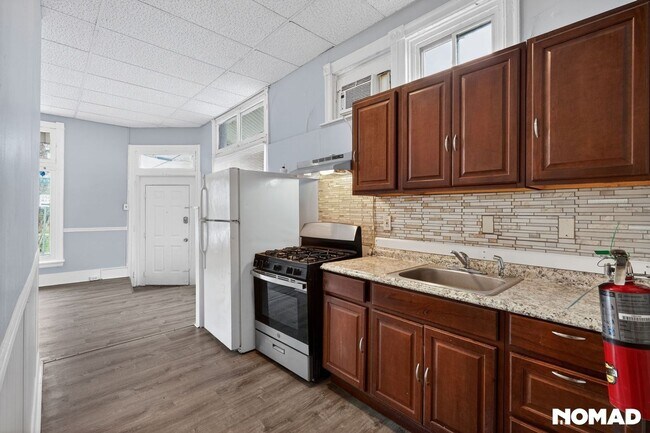 Building Photo - 200 Parker Ave