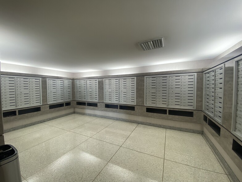 Building Photo - 3600 N Lake Shore Dr