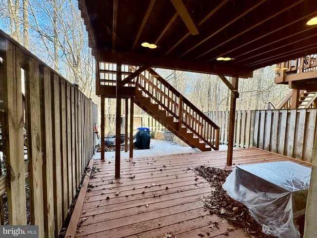 Building Photo - 6291 Kerrydale Dr