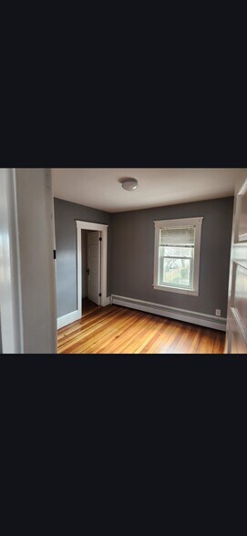 Building Photo - 151 S Spruce St