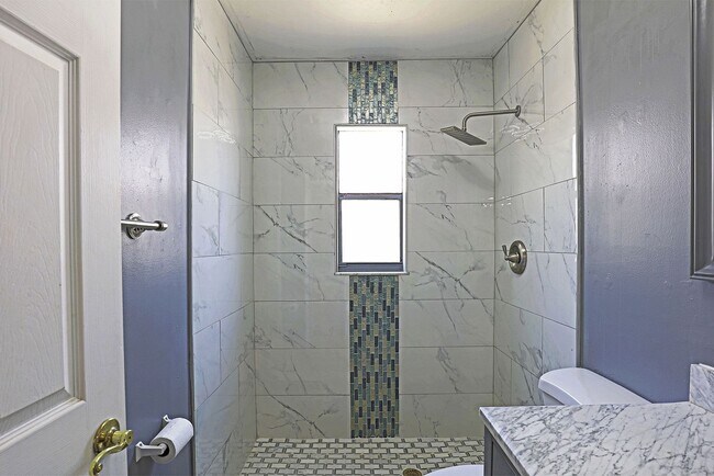 Building Photo - Duplex Cape Coral 3818