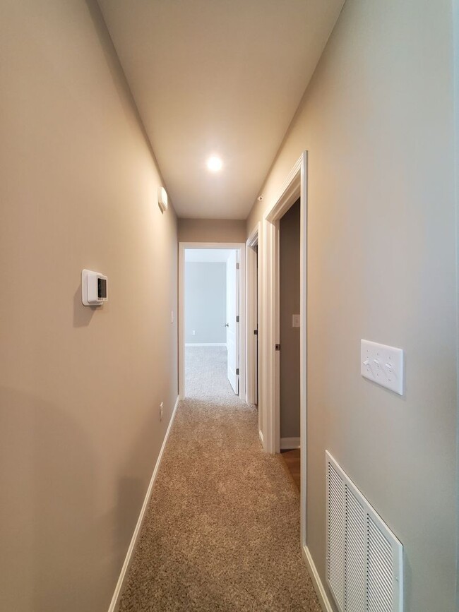 Building Photo - 2 Bedroom 2 Bath Condo