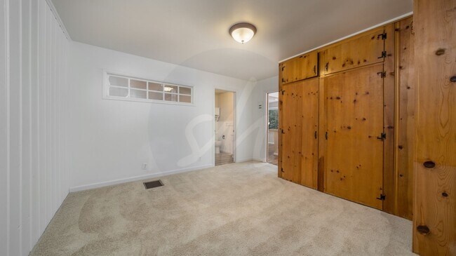 Building Photo - Charming Rancher in Cheyenne Mountain