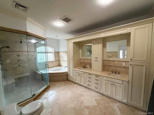 Building Photo - 180 Stone Hill Rd