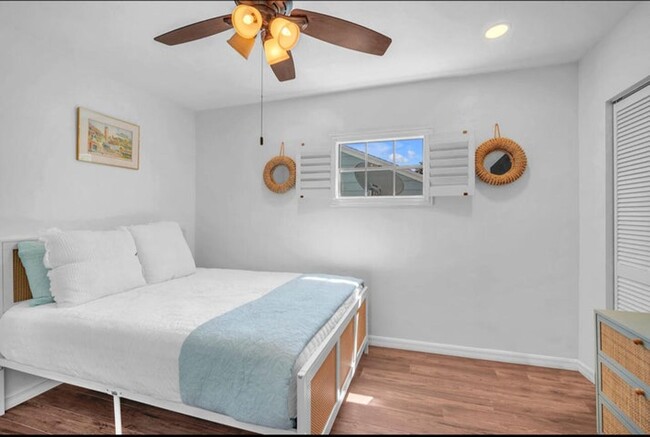 Building Photo - 528 N Palmway