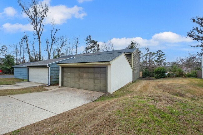 Building Photo - 3128 Blairstone Ct