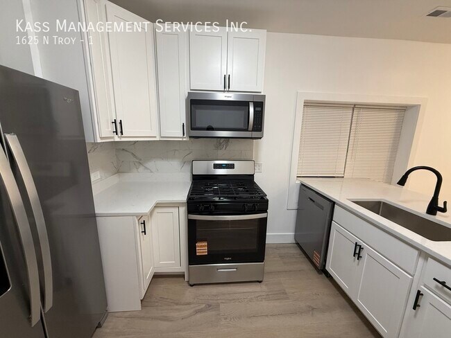 Building Photo - 1625 N Troy-1