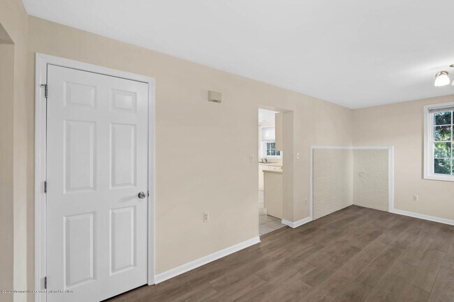 Building Photo - 800 Navesink River Rd