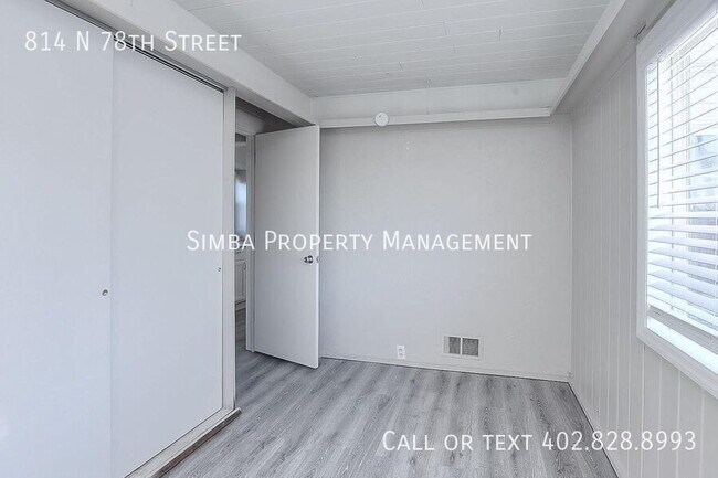 Building Photo - 814 N 78th St