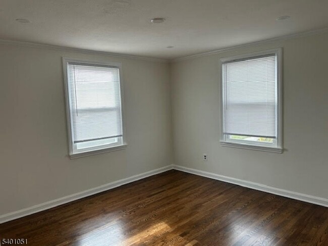 Building Photo - 1138 Raritan Rd