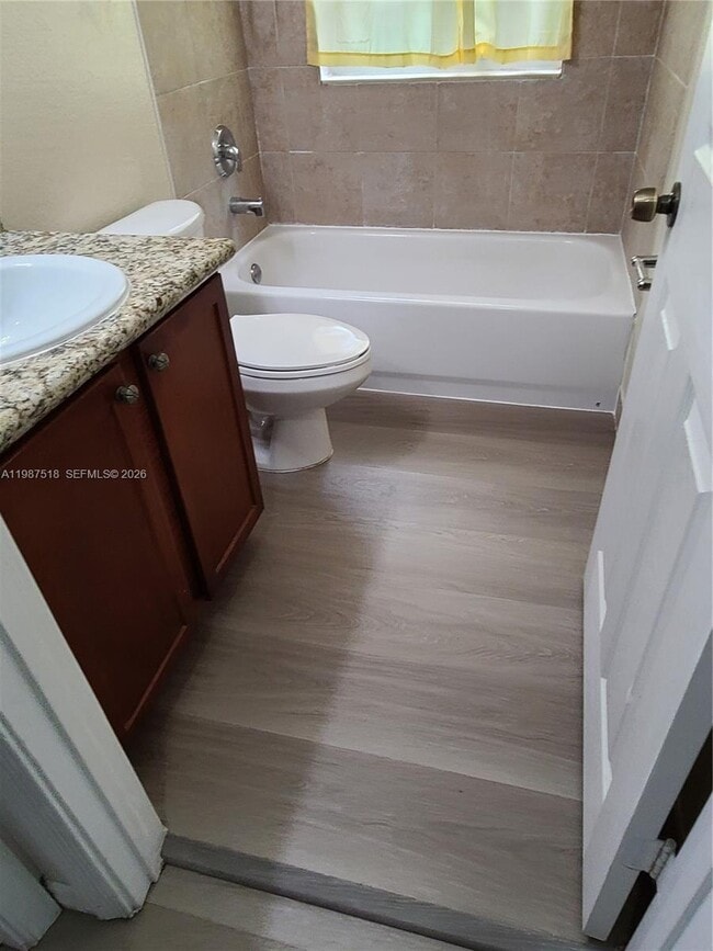 Building Photo - 3071 Riverside Dr