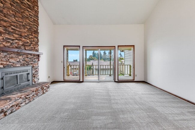 Building Photo - 6270 Preakness Way