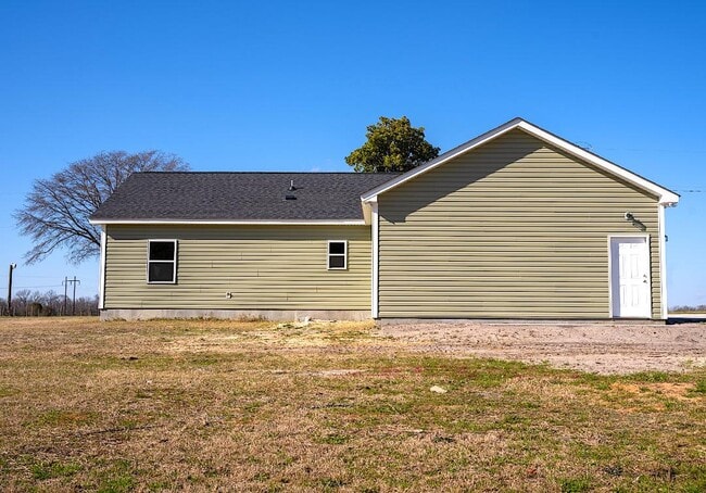 Building Photo - 1023 Oberry Rd