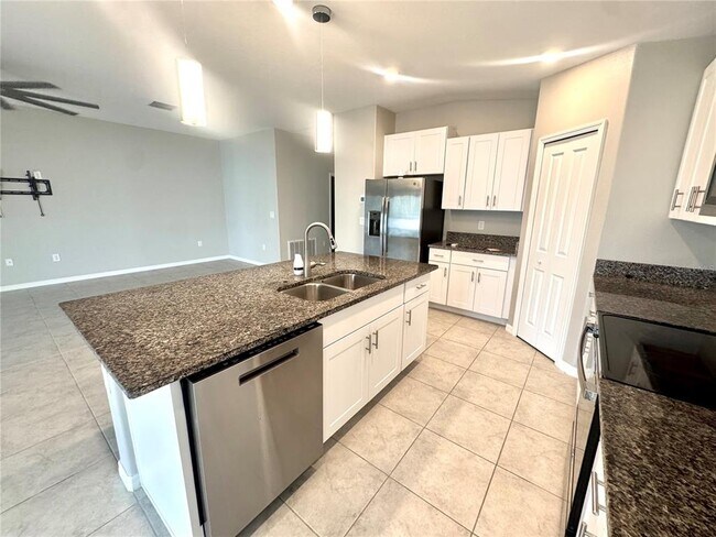 Building Photo - 929 Anchor Bend Dr