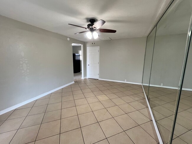 Building Photo - 3 Bedroom, 1 bath Pool Home in Lake City