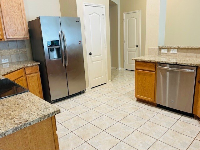 Building Photo - 6172 Galloway Ln