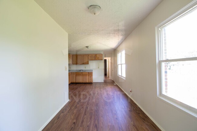 Building Photo - 8432 E 37th Pl